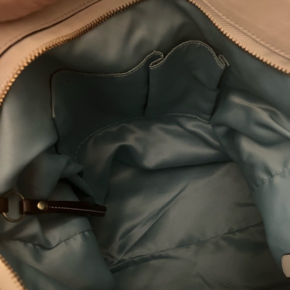 Coach bag with gold hardware - Picture 7 of 15